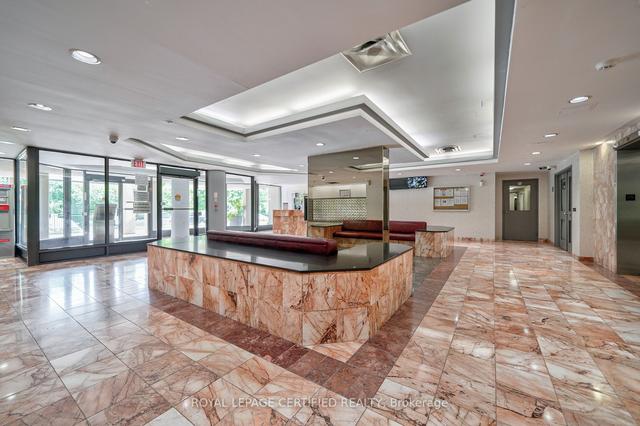 814 - 5 Rowntree Rd, Condo with 2 bedrooms, 2 bathrooms and 3 parking in Toronto ON | Image 35