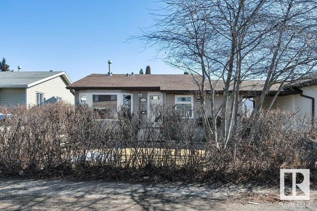 13835 114 St Nw, House semidetached with 3 bedrooms, 1 bathrooms and null parking in Edmonton AB | Image 3