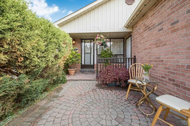 6217 Kindree Circ, House detached with 3 bedrooms, 2 bathrooms and 3 parking in Mississauga ON | Image 10