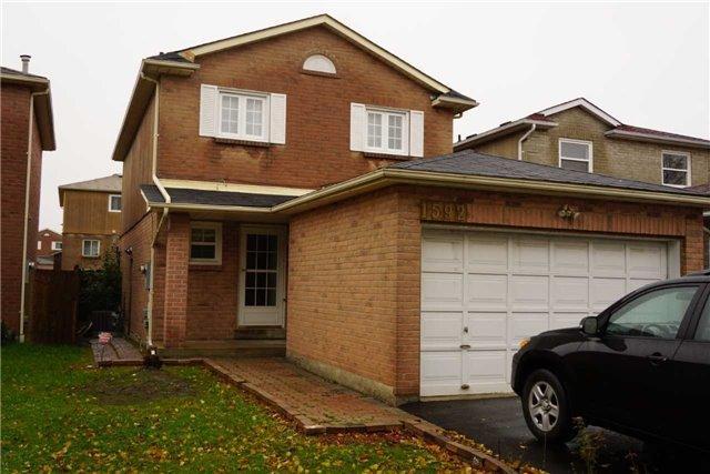 1592 Marshcourt Dr, House detached with 3 bedrooms, 4 bathrooms and 4 parking in Pickering ON | Image 1