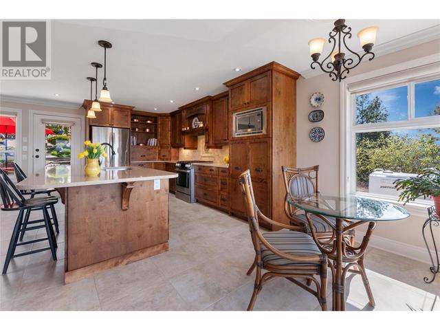 2820 Arawana Road, House detached with 4 bedrooms, 3 bathrooms and 2 parking in Okanagan Similkameen E BC | Image 18