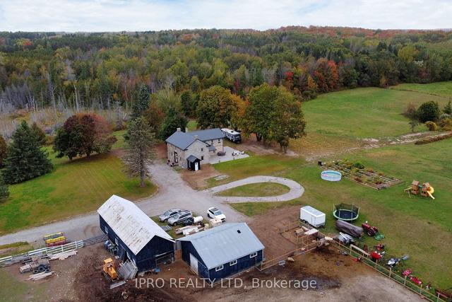 18161 Heart Lake Rd, House detached with 3 bedrooms, 3 bathrooms and 22 parking in Caledon ON | Image 27