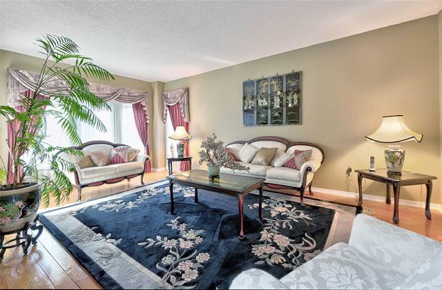 26 Cavalry Tr, House detached with 4 bedrooms, 3 bathrooms and 6 parking in Markham ON | Image 21