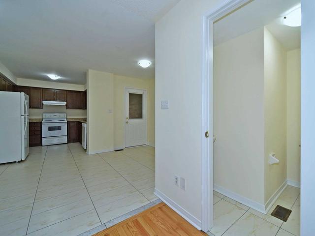26 Ted Wray Circ, House attached with 3 bedrooms, 3 bathrooms and 2 parking in Toronto ON | Image 2