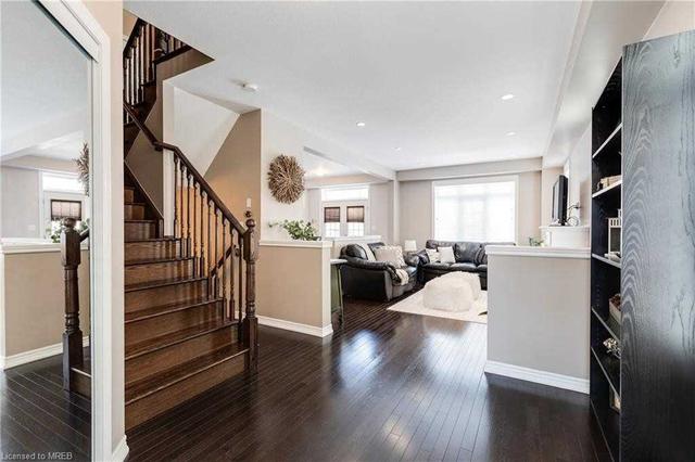 11 Painter Terr, House semidetached with 3 bedrooms, 3 bathrooms and 6 parking in Hamilton ON | Image 33