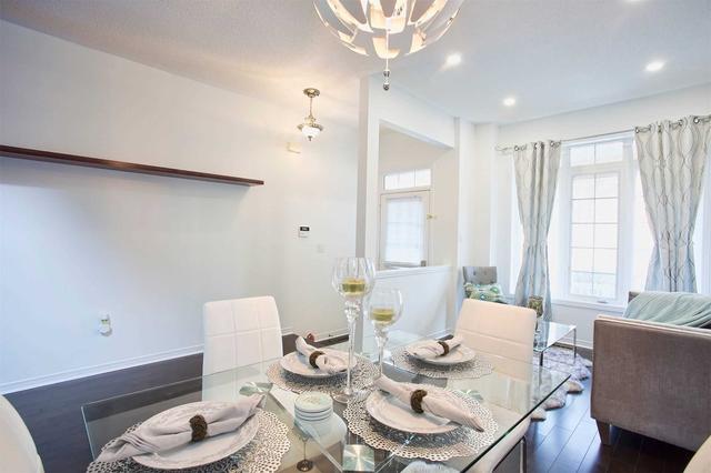 3347 Covent Cres, House semidetached with 3 bedrooms, 4 bathrooms and 3 parking in Mississauga ON | Image 36