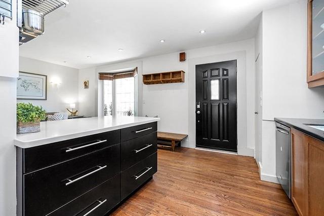50 South Kingsway, House detached with 3 bedrooms, 2 bathrooms and 4 parking in Toronto ON | Image 38