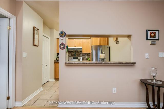 806 - 2088 Lawrence Ave, Condo with 2 bedrooms, 2 bathrooms and 1 parking in Toronto ON | Image 13