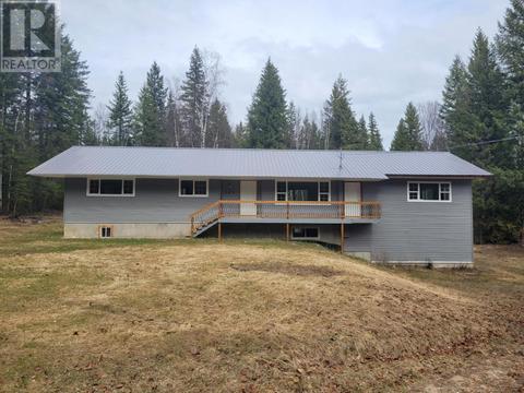 209 Dunlevy Road, House detached with 5 bedrooms, 3 bathrooms and null parking in Clearwater BC | Card Image