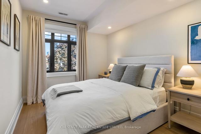 146 Beatrice St, House semidetached with 4 bedrooms, 5 bathrooms and 2 parking in Toronto ON | Image 22