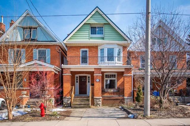 169 Sanford Ave S, House detached with 3 bedrooms, 2 bathrooms and 1 parking in Hamilton ON | Image 1