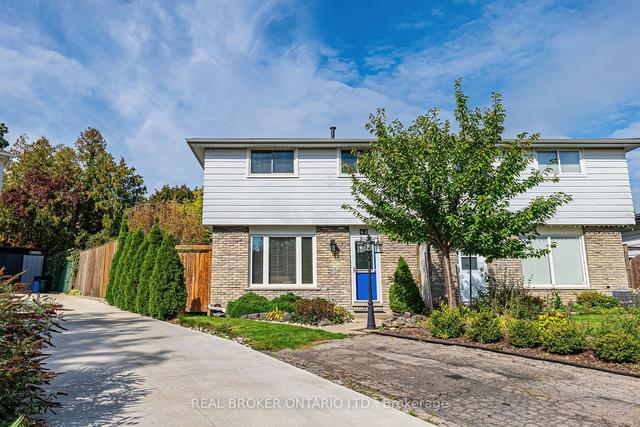 42 Glamis Crt, House semidetached with 3 bedrooms, 2 bathrooms and 2 parking in Hamilton ON | Image 12