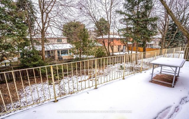 1 Kimloch Cres, House detached with 4 bedrooms, 4 bathrooms and 4 parking in Toronto ON | Image 14