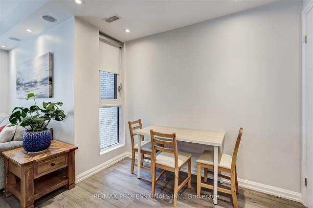 5 - 15 Brin Dr, Townhouse with 3 bedrooms, 2 bathrooms and 1 parking in Toronto ON | Image 2