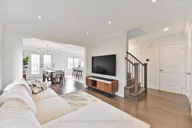 115 Mcalister Ave, House attached with 3 bedrooms, 3 bathrooms and 3 parking in Richmond Hill ON | Image 12