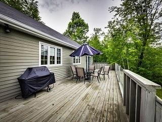 1027 Long Point Dr, House detached with 4 bedrooms, 2 bathrooms and 6 parking in Gravenhurst ON | Image 16