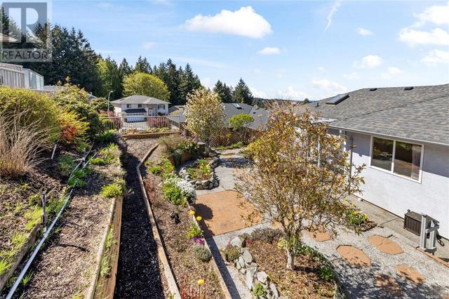 5393 Georgiaview Cres, House detached with 3 bedrooms, 3 bathrooms and 3 parking in Nanaimo BC | Image 39