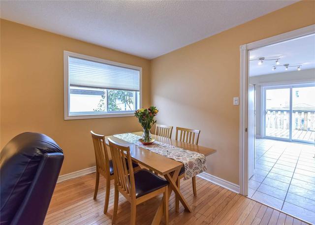 20 Jackson St, House detached with 2 bedrooms, 2 bathrooms and 3 parking in Barrie ON | Image 32