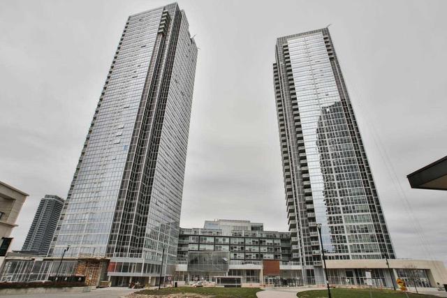 304 - 2916 Highway 7 Rd W, Condo with 1 bedrooms, 2 bathrooms and 1 parking in Vaughan ON | Image 1