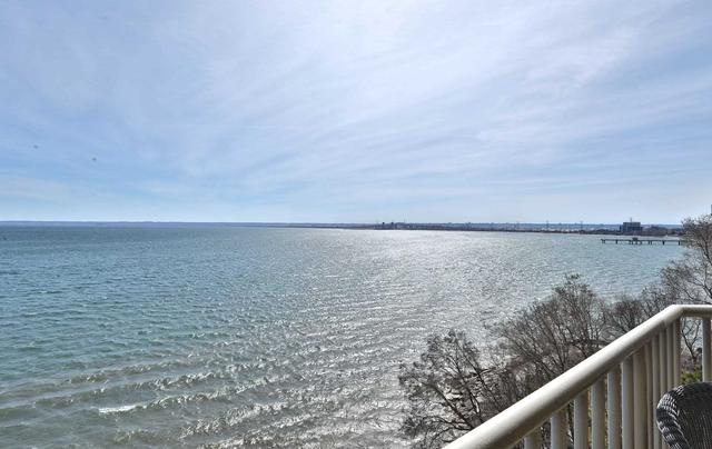 802 - 2210 Lakeshore Rd, Condo with 2 bedrooms, 2 bathrooms and 3 parking in Burlington ON | Image 1