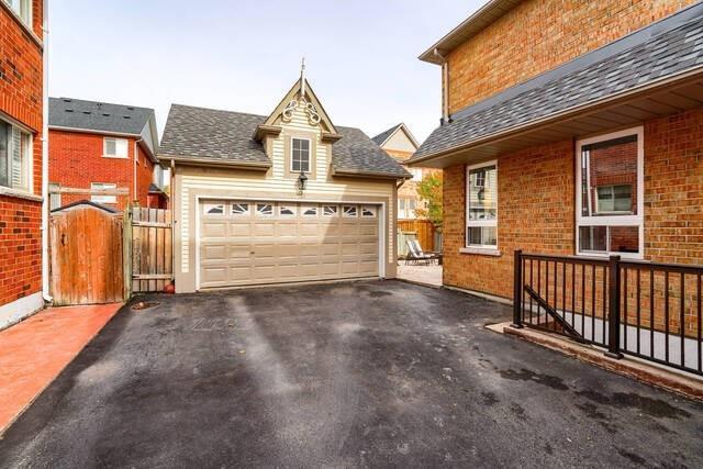 7021 Gooderham Estates Blvd, House detached with 4 bedrooms, 4 bathrooms and 7 parking in Mississauga ON | Image 27