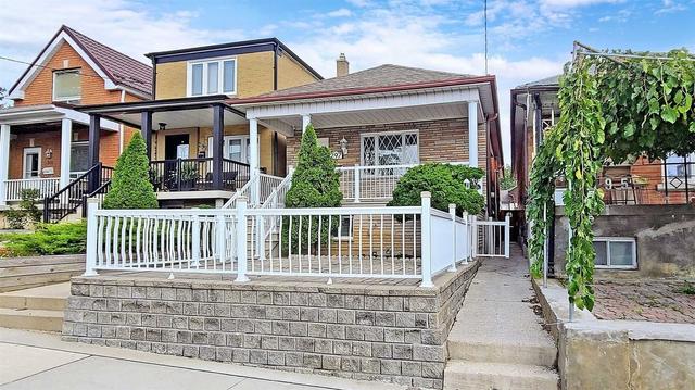 main - 297 Gilbert Ave, House detached with 3 bedrooms, 1 bathrooms and 0 parking in Toronto ON | Image 23