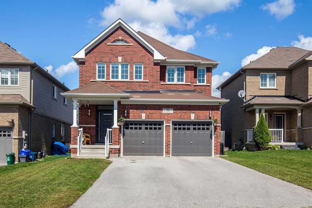 80 Monarchy St, House detached with 4 bedrooms, 3 bathrooms and 6 parking in Barrie ON | Image 1