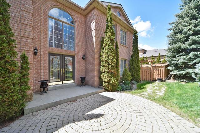 83 Ayton Cres, House detached with 4 bedrooms, 3 bathrooms and 6 parking in Vaughan ON | Image 30