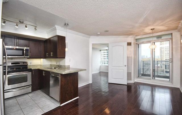 1013 - 2 Rean Dr, Condo with 1 bedrooms, 1 bathrooms and 1 parking in Toronto ON | Image 2
