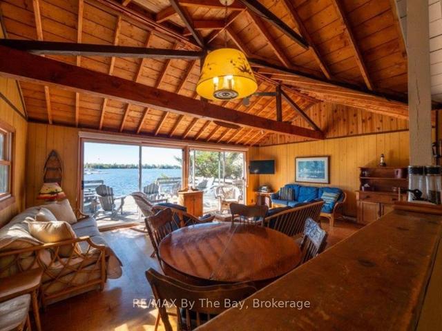 14960 Georgian Bay Shore, House detached with 3 bedrooms, 1 bathrooms and 0 parking in Georgian Bay ON | Image 2