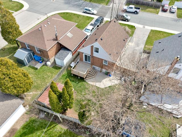 92 East 43rd St, House detached with 3 bedrooms, 2 bathrooms and 3 parking in Hamilton ON | Image 33