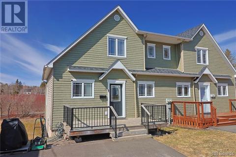 32 Fisher Avenue, Fredericton, NB, E3A4J2 | Card Image