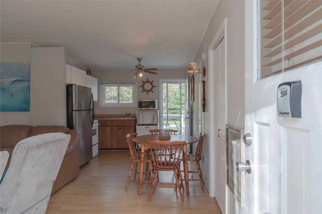 39 Clarence Ave, House detached with 2 bedrooms, 1 bathrooms and 5 parking in South Bruce Peninsula ON | Image 15