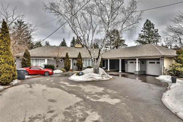 945 Meadow Wood Rd, House detached with 3 bedrooms, 3 bathrooms and 12 parking in Mississauga ON | Image 1