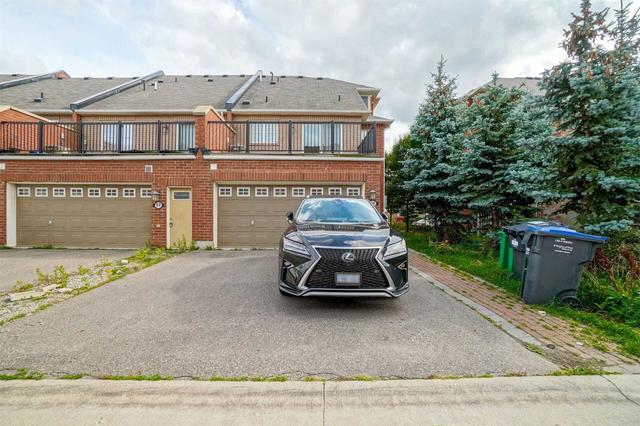 64 Commuter Dr, House attached with 3 bedrooms, 4 bathrooms and 4 parking in Brampton ON | Image 29