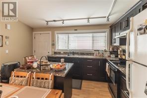 862 Bernard Avenue, House detached with 3 bedrooms, 1 bathrooms and 5 parking in Kelowna BC | Image 25