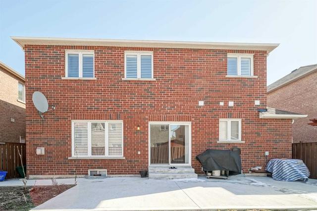 14 Huntspoint Dr, House detached with 4 bedrooms, 4 bathrooms and 7 parking in Brampton ON | Image 33