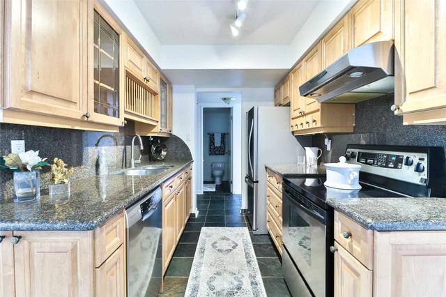 504 - 47 St Clair Ave W, Condo with 2 bedrooms, 2 bathrooms and 1 parking in Toronto ON | Image 27