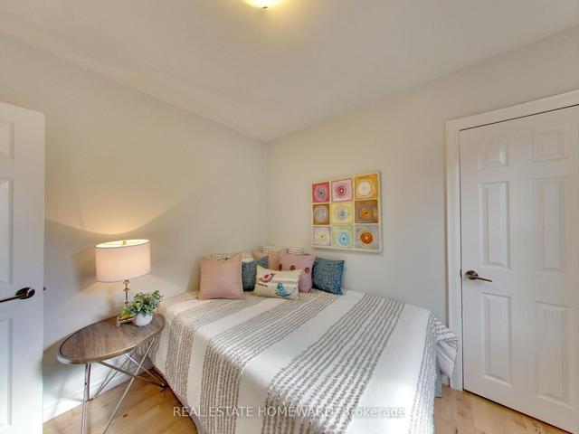 190 East 14th St, House detached with 2 bedrooms, 2 bathrooms and 4 parking in Hamilton ON | Image 13