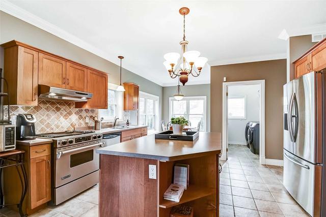 1205 Martin's Blvd, House detached with 4 bedrooms, 3 bathrooms and 8 parking in Brampton ON | Image 6