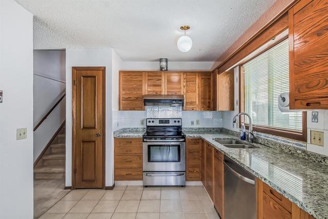 87 Macewan Meadow Crescent Nw, House detached with 3 bedrooms, 2 bathrooms and 4 parking in Calgary AB | Image 6