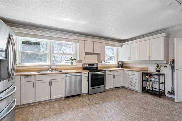 799 Cranston Crt, House detached with 4 bedrooms, 2 bathrooms and 6 parking in Burlington ON | Image 8