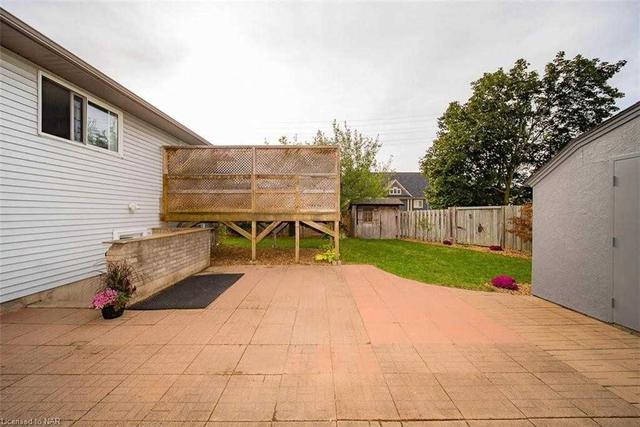 230 Rykert St, House detached with 2 bedrooms, 2 bathrooms and 4 parking in St. Catharines ON | Image 14