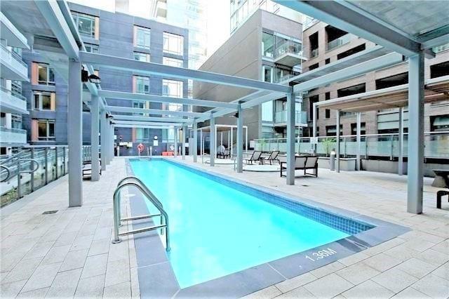 615 - 525 Adelaide St W, Condo with 2 bedrooms, 2 bathrooms and 1 parking in Toronto ON | Image 9