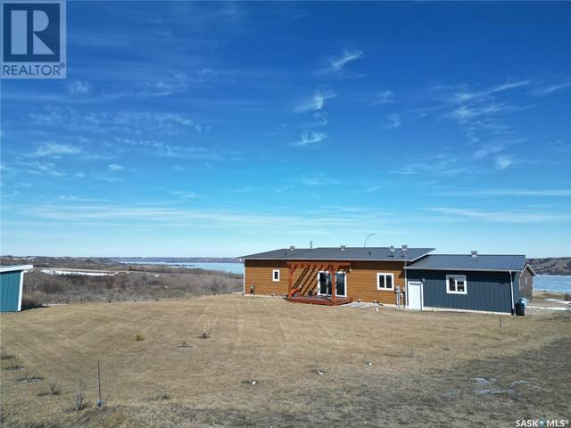 700 Saskatoon Drive, House detached with 2 bedrooms, 2 bathrooms and null parking in Katepwa SK | Image 39
