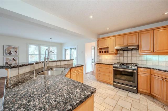 7 Elderberry Court, House detached with 4 bedrooms, 3 bathrooms and 6 parking in Guelph ON | Image 7