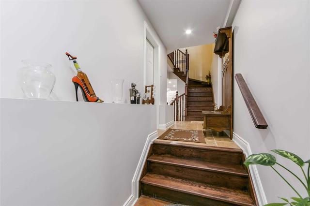 162 Locksley Ave, House detached with 3 bedrooms, 4 bathrooms and 3 parking in Toronto ON | Image 14