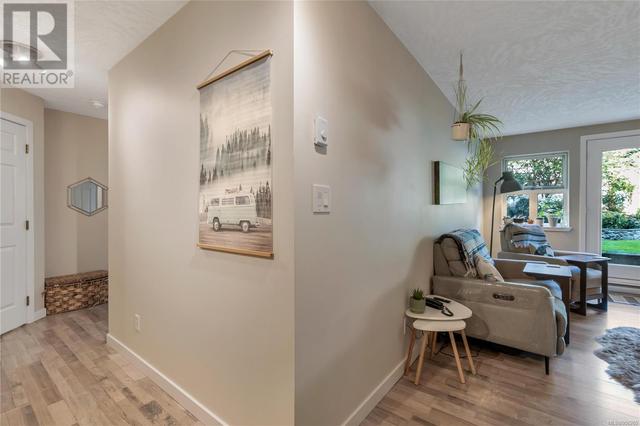 105 - 3010 Washington Ave, Condo with 2 bedrooms, 2 bathrooms and 1 parking in Victoria BC | Image 15