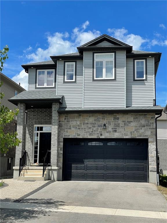 b - 321 Carriage Way N, House detached with 1 bedrooms, 1 bathrooms and 1 parking in Waterloo ON | Image 1