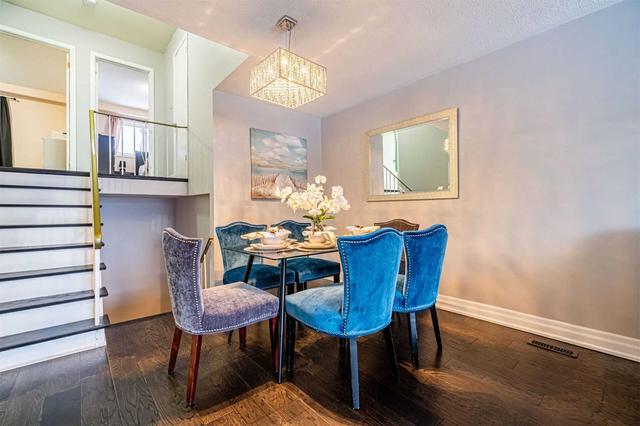 3368 Victory Cres, House semidetached with 3 bedrooms, 2 bathrooms and 2 parking in Mississauga ON | Image 22